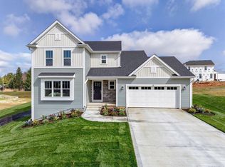 38 Copper Trails Rd, Hartford, WI 53027