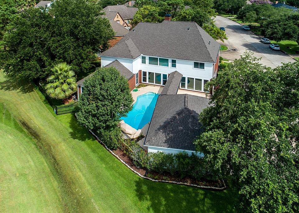 1st image of 4511 Oak Hill Cir