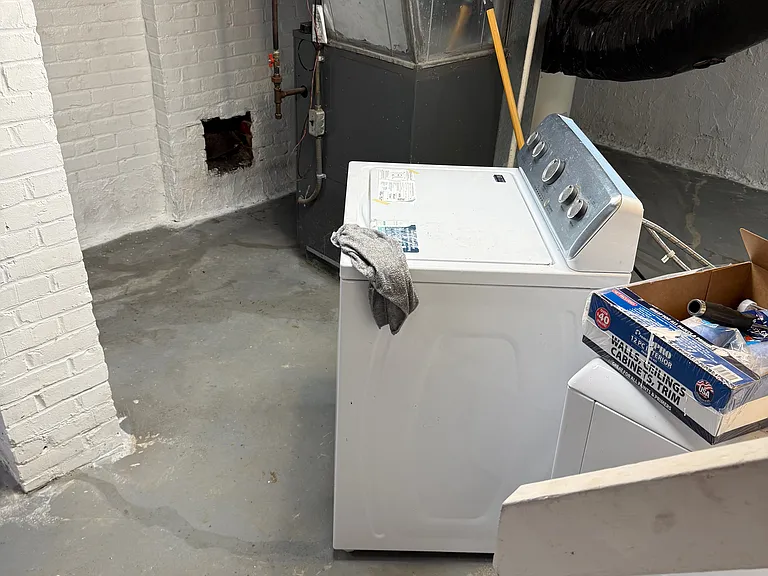 Washer/Dryer in Basement
