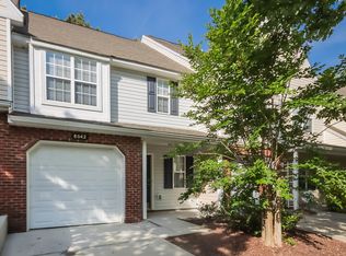 8042 Christmas Ct, Charlotte, NC 28216
