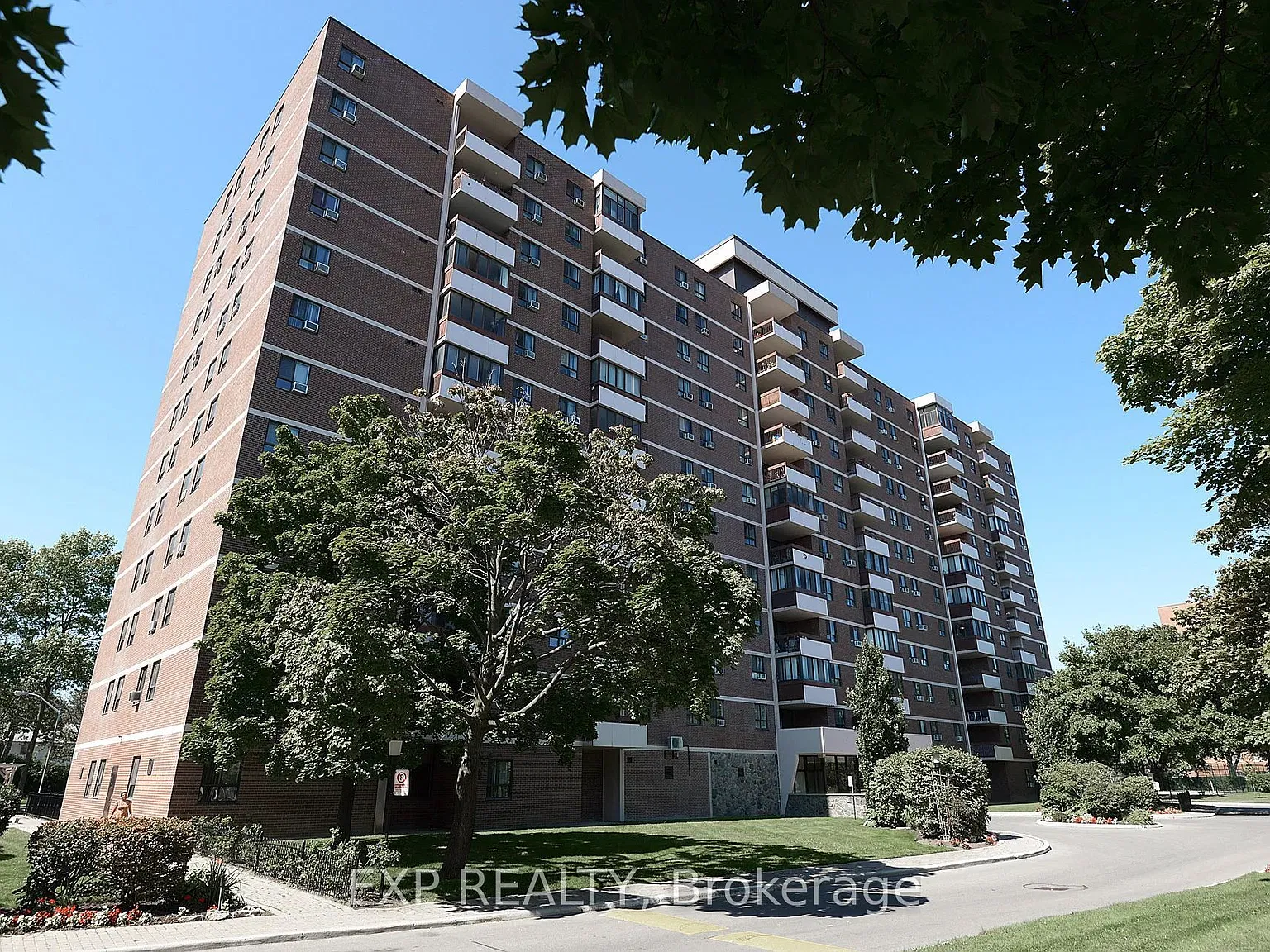 2 bed, $2,450 — Photo 2
