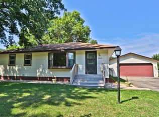 2008 Sugarloaf Trl N, Brooklyn Park, MN 55444