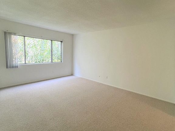 3rd image of 801 S Lucerne Blvd APT 405