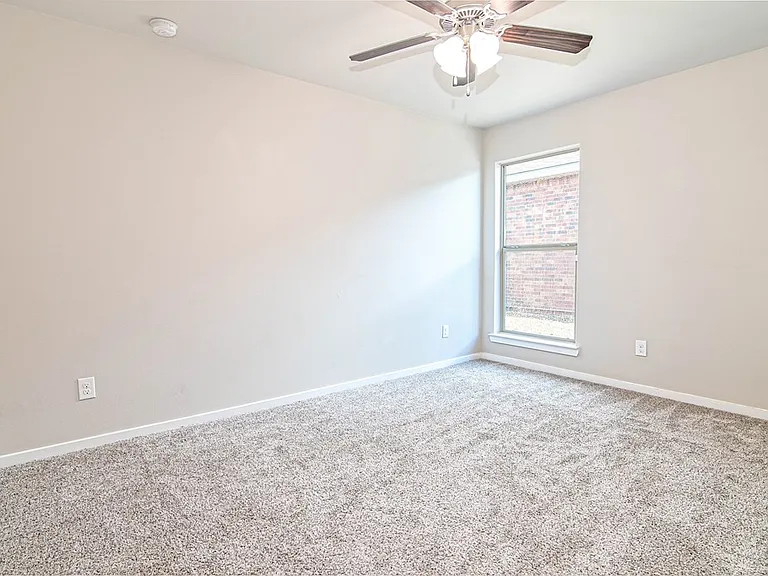 6914 Outlaw Ct — Photo 12