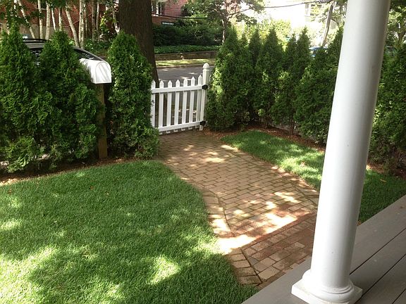 Front Yard Walkway