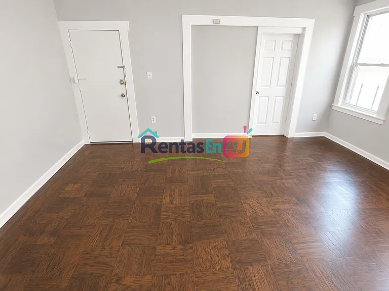 20 Ellis Ave #5B — Photo 4