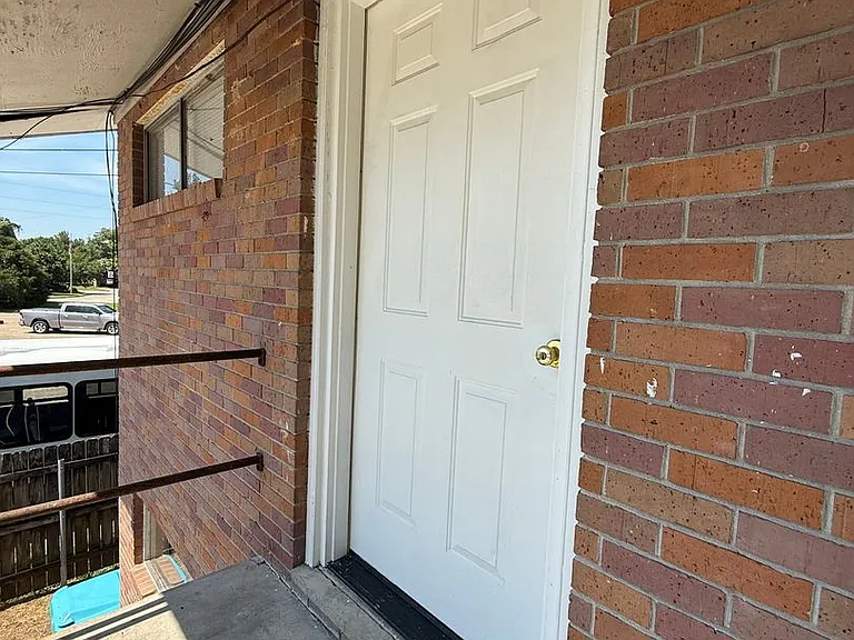 105 N Ruland St — Photo 3
