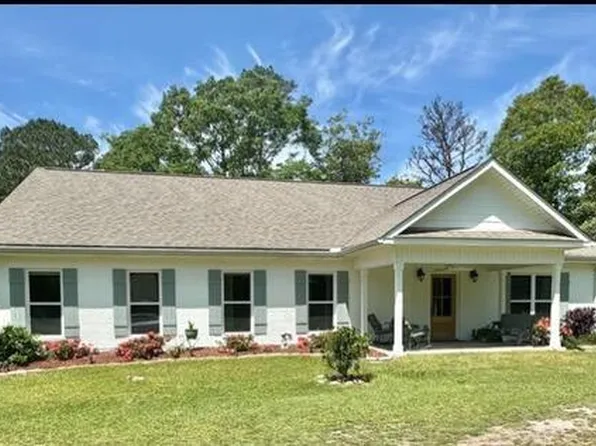 311 Lakeside Dr, Carriere, MS 39426