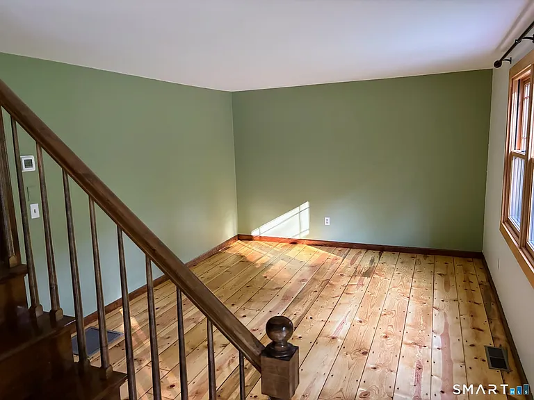 47 Comstock Ave — Photo 3