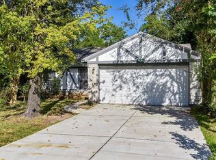 19 N Wavy Oak Cir, Spring, TX 77381