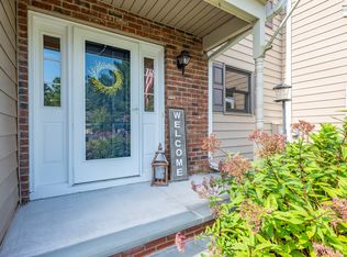 122 Sunrise Dr, Gillette, NJ 07933