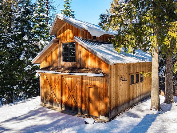 4th image of 2222 Hidden Valley Rd