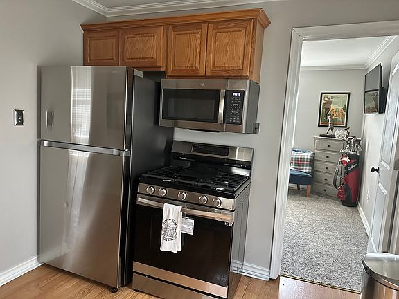 5th image of 3811 Crutcher St