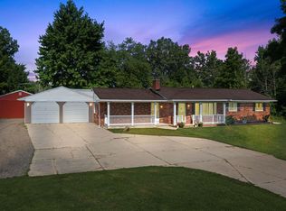 74201 McFadden Rd, Armada, MI 48005