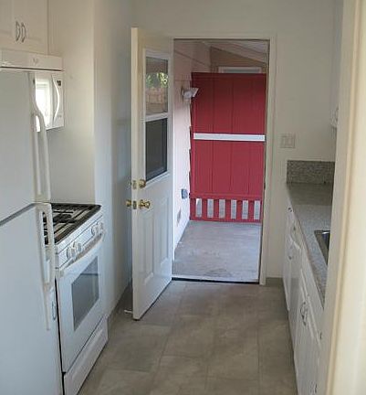2nd image of 2548 Kent Dr