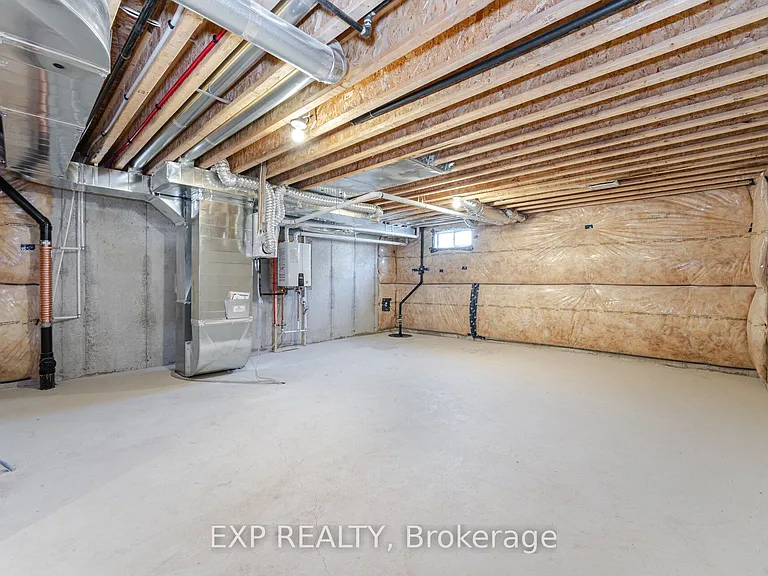 70 Baker St — Photo 34