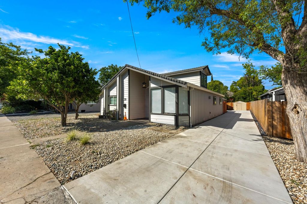 126 Birch St, Roseville, CA