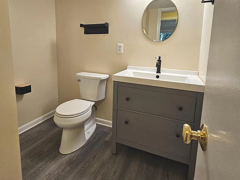 8925 Falling Creek Ct — Photo 38