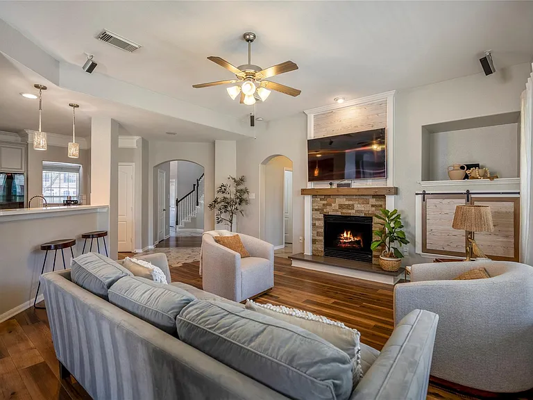 17603 Fall River Pass Ct — Photo 10