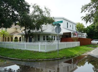 3201 W Hawthorne Rd, Tampa, FL 33611