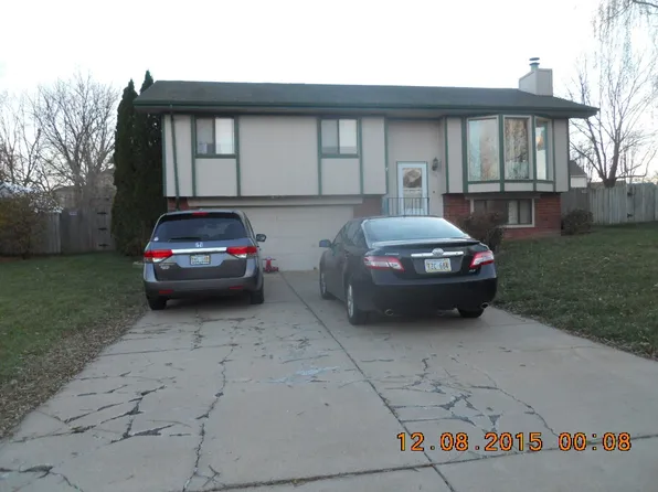 13304 Courtney Dr, Bellevue, NE 68123