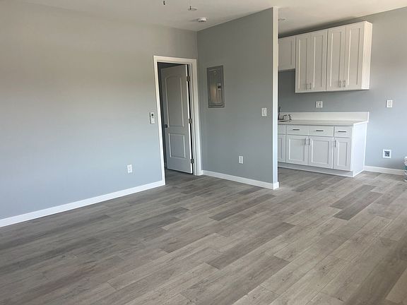 2nd image of 112 N Spruce St #12A