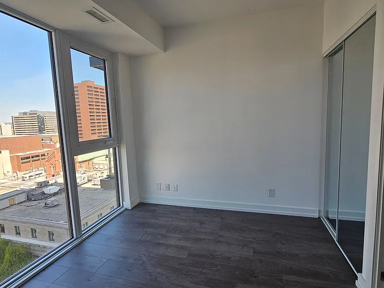 75 James St S #1101 — Photo 15