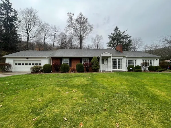 100 Brentwood Avenue, Wheeling, WV 26003