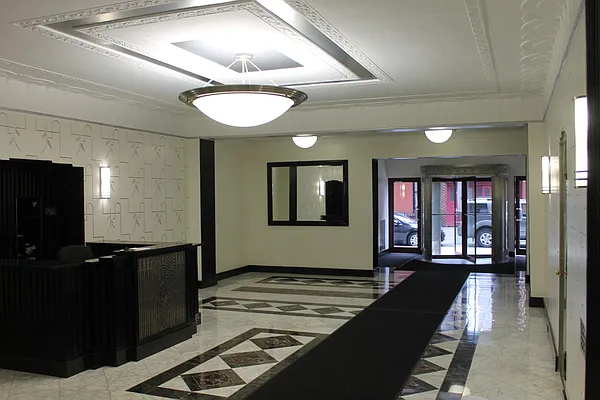 Rented by Solil Management | media 9