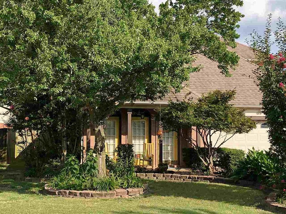 1st image of 2224 Lake Springs Ln