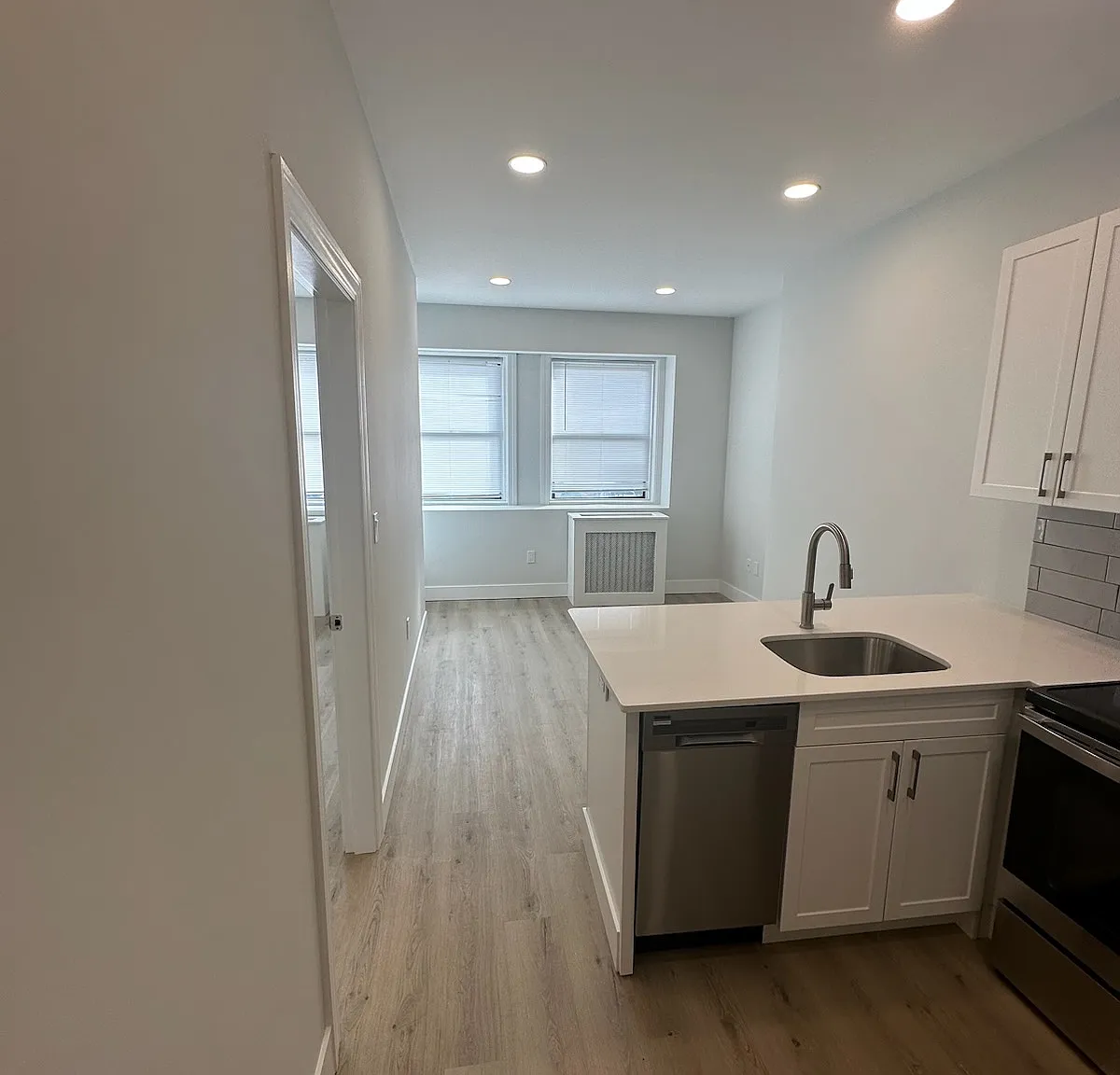 1 bed, 550 sqft, $2,900 — Photo 3
