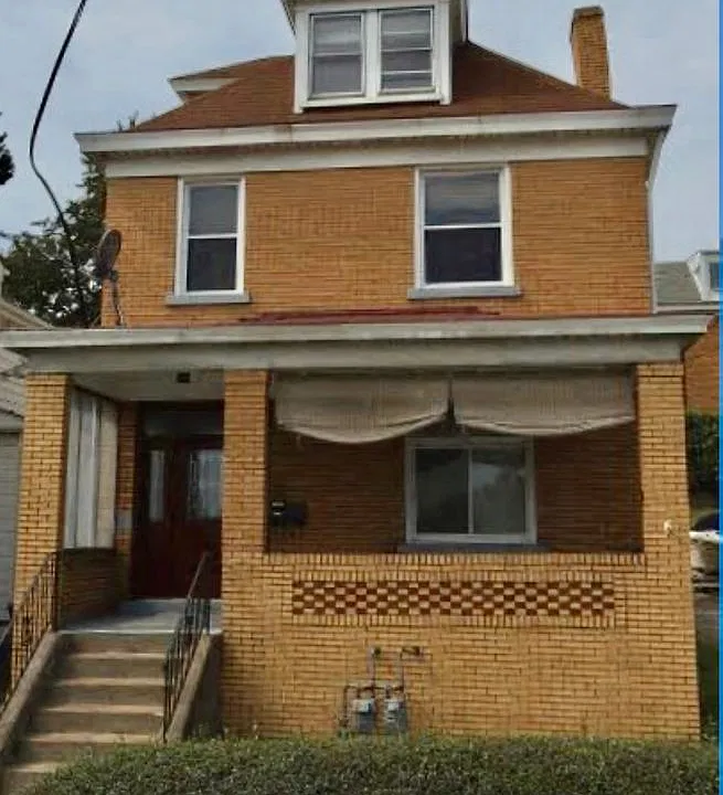 212 Republic St