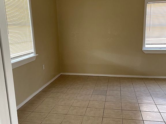 4th image of 115 S Nebraska Ave