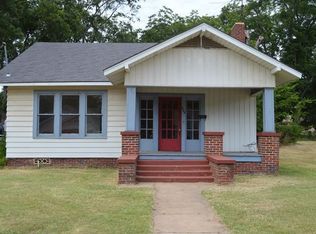 226 N Texas St, Pittsburg, TX 75686