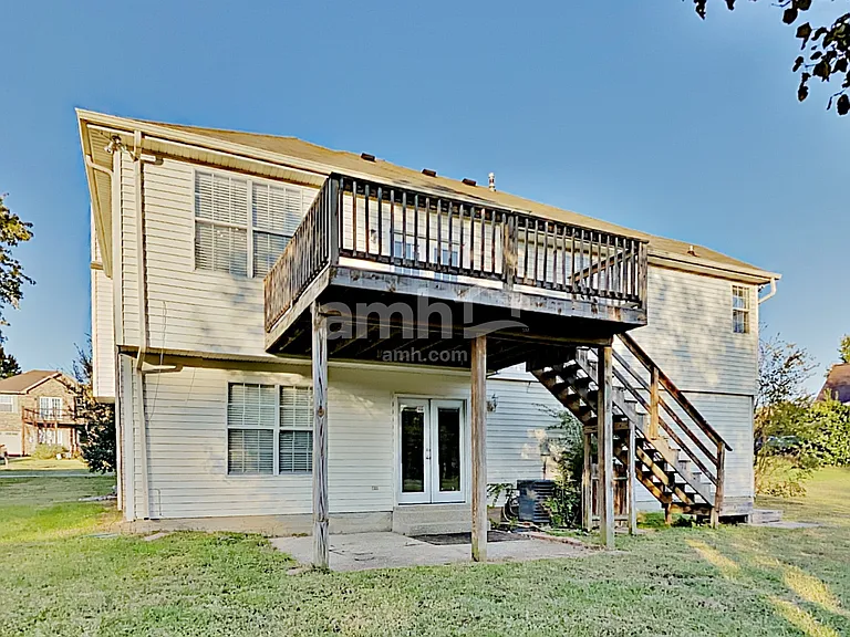 622 Creekfront Dr — Photo 25