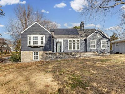 102 NE Briarcliff Rd, Kansas City, MO, 64116