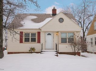 21603 Hillgrove Ave, Maple Heights, OH 44137