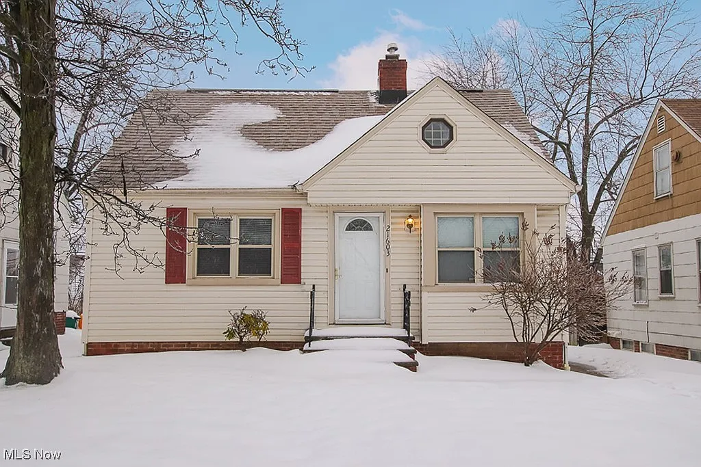 21603 Hillgrove Ave photo 1