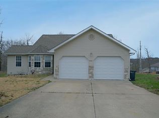 15565 Top Dr, Saint Robert, MO 65584
