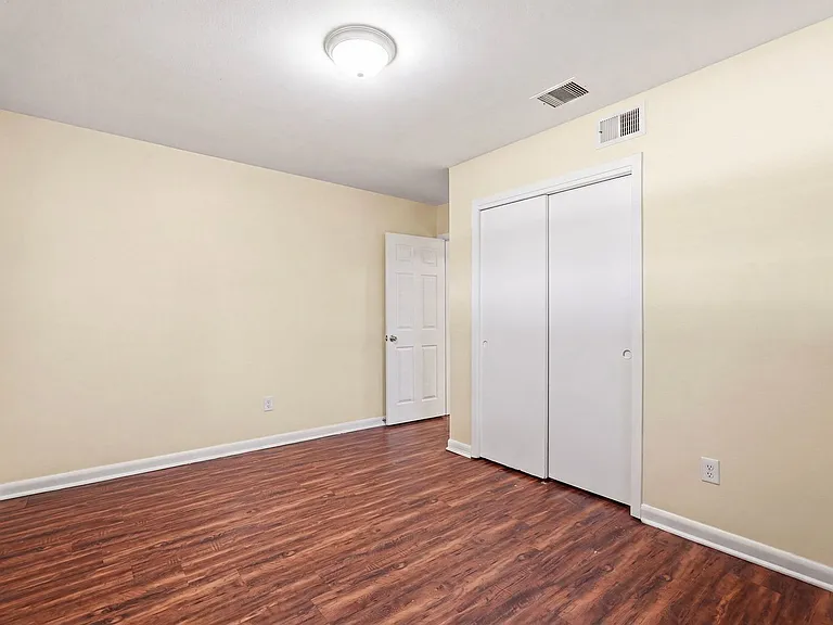 10227 Glenmawr Dr — Photo 16