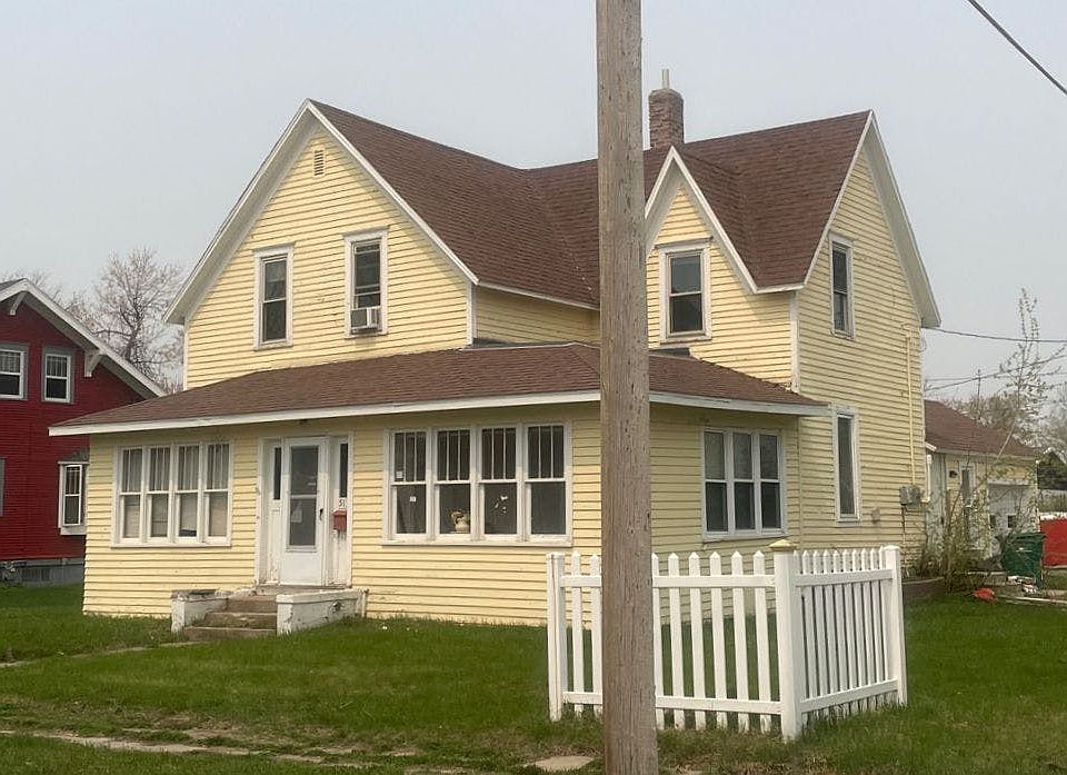 513 11th Ave, Langdon, ND 58249 Zillow