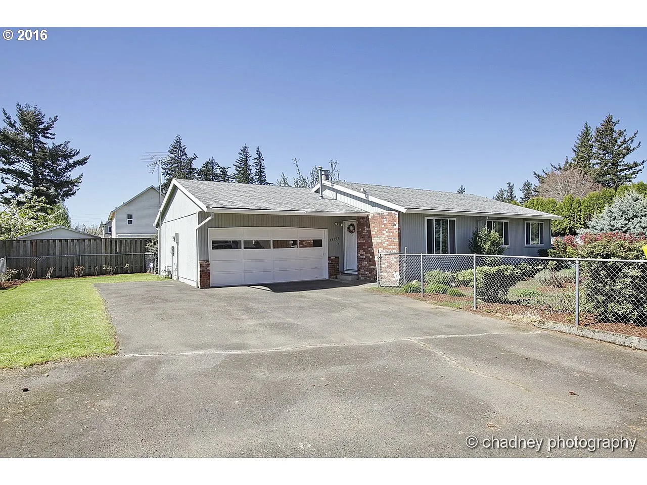 18505 SE Lincoln St photo 1