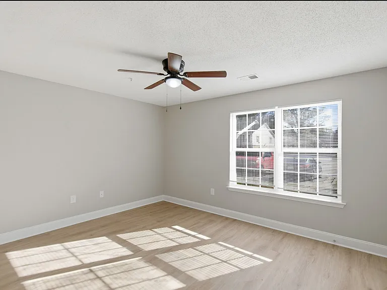 Cottonwood Estates — Photo 11