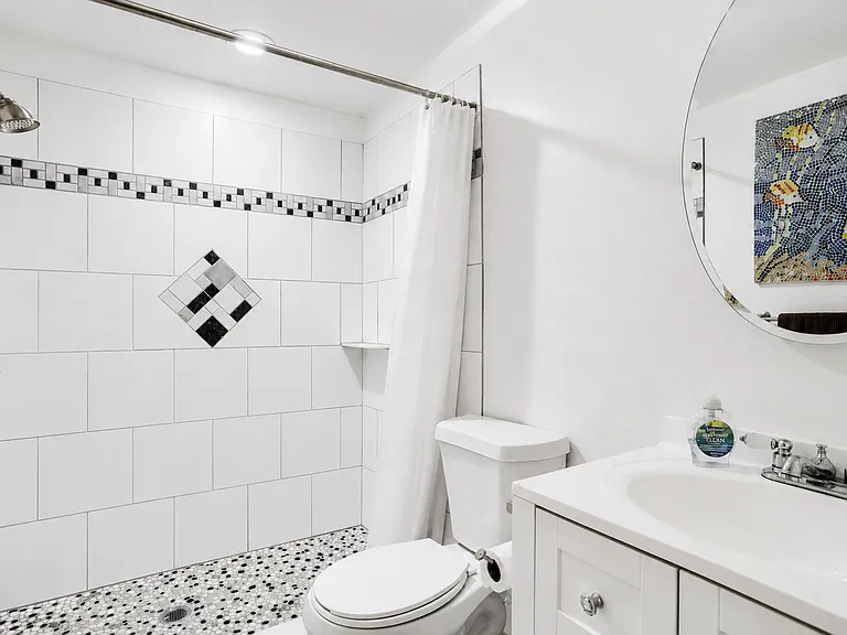 1611 Garfield Ave #12 — Photo 7