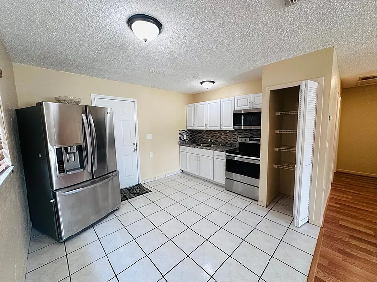 490 Las Palmas Cir #665 — Photo 2
