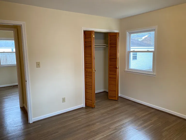 218 Mona Dr — Photo 25