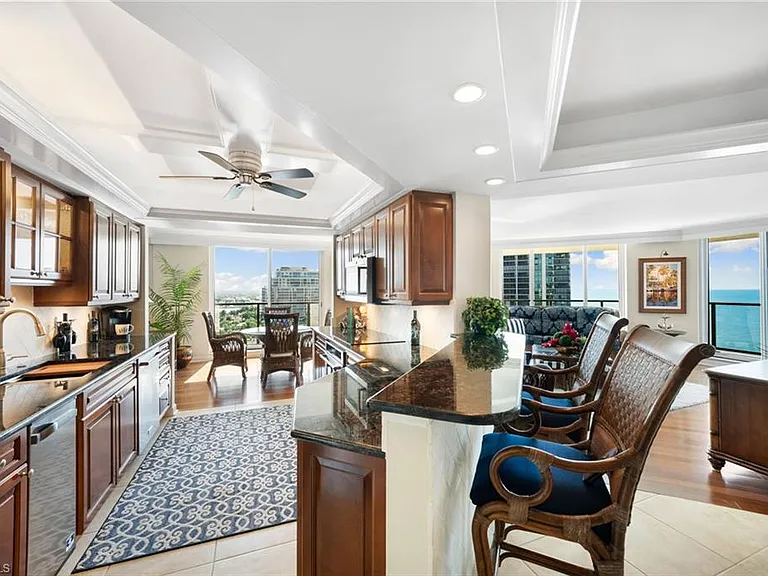 4901 Gulf Shore Blvd N #1604 — Photo 8