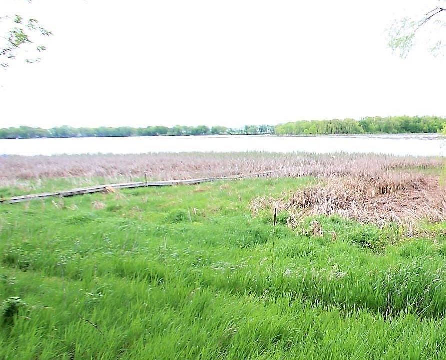 2nd image of 12663 N Beach Ln