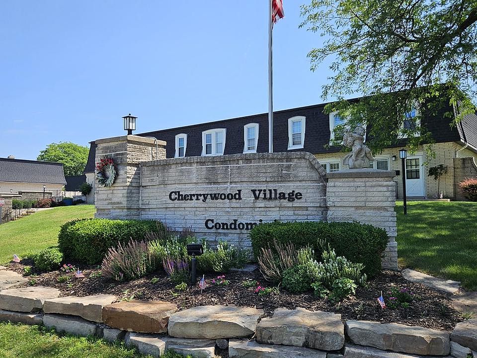 1st image of 9500 N Green Bay ROAD #301