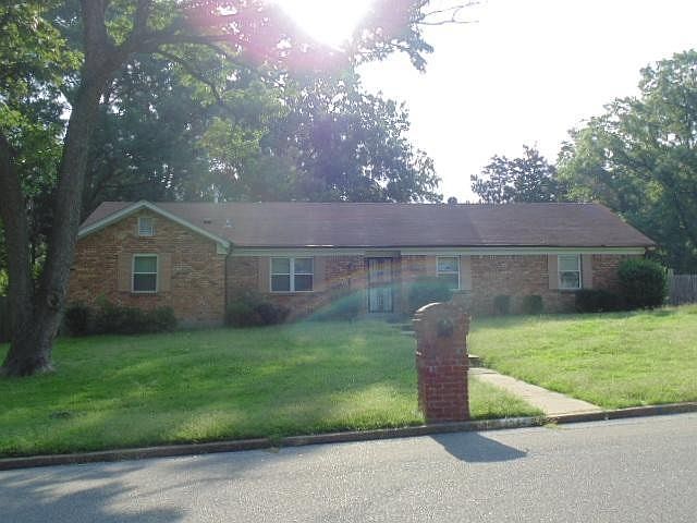 1st image of 4544 Hancock Dr